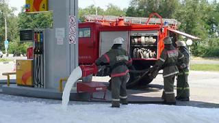 Пожар тушили пожарные и работники заправочной станции Невинномысска