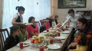 Тысячи горячих обедов розданы нуждающимся на Ставрополье