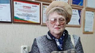 Жительница Георгиевского округа связала 11 пар носков для участников спецоперации