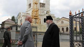Епископ Кирилл и Игорь Бестужий обсудили проблемы воссоздания Казанского собора в Ставрополе