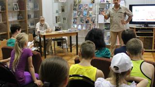 Писатели Василий Звягинцев и Николай Прокудин говорили о литературе со школьниками Ставрополя