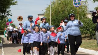 В «Параде дошкольных войск» в Буденновске участвовали 300 малышей