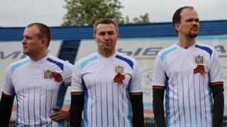 Команды правительства края и администрации Ставрополя сыграли в футбол