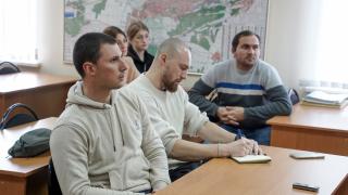 Ставропольские спасатели научили журналистов оказывать первую помощь