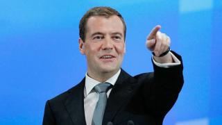Президент Медведев на пресс-конференции в Сколково: Знамен менять не будем