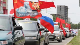 Автопробег в честь Дня Победы в Ставрополе собрал около 1800 стилизованных машин