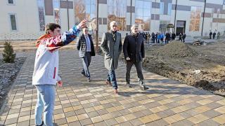 Три спортивных объекта проинспектировали краевые депутаты в Ставрополе