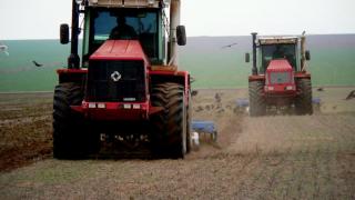 Рыхление почвы чизельными плугами увеличивает урожайность на Ставрополье