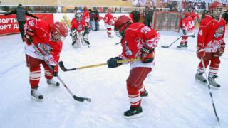 Турнир по хоккею с шайбой собрал настоящих мужчин в Пятигорске