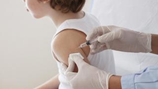 Более 850 родителей в Ставрополе согласились на вакцинацию подростков от COVID-19
