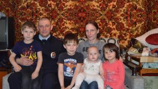 Участковый в Кисловодске спас пятерых людей из горящего дома