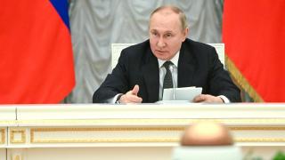 Владимир Путин: Пенсии и МРОТ вырастут на 10 процентов