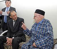 Президент Республики Дагестан посетил госпиталь ветеранов войны и военной службы в Махачкале