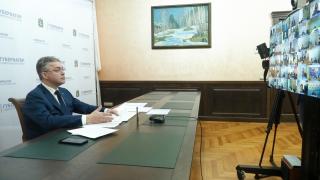 Владимир Владимиров провёл совещание по вопросам реализации в крае федеральной программы капитального ремонта школ