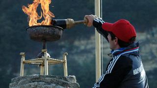 Олимпийский огонь прибудет в Сочи, совершив несколько мировых рекордов