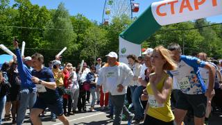 Более 800 жителей Ставрополя приняли участие в забеге Сбербанка России «Зеленый марафон»