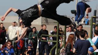 Поклонников воркаута, фрирана и хип-хопа объединил фестиваль уличных культур MIXBattle в Ставрополе
