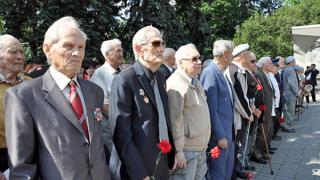 Жители Ставрополя провели митинг в День памяти и скорби у мемориала «Вечная Слава»